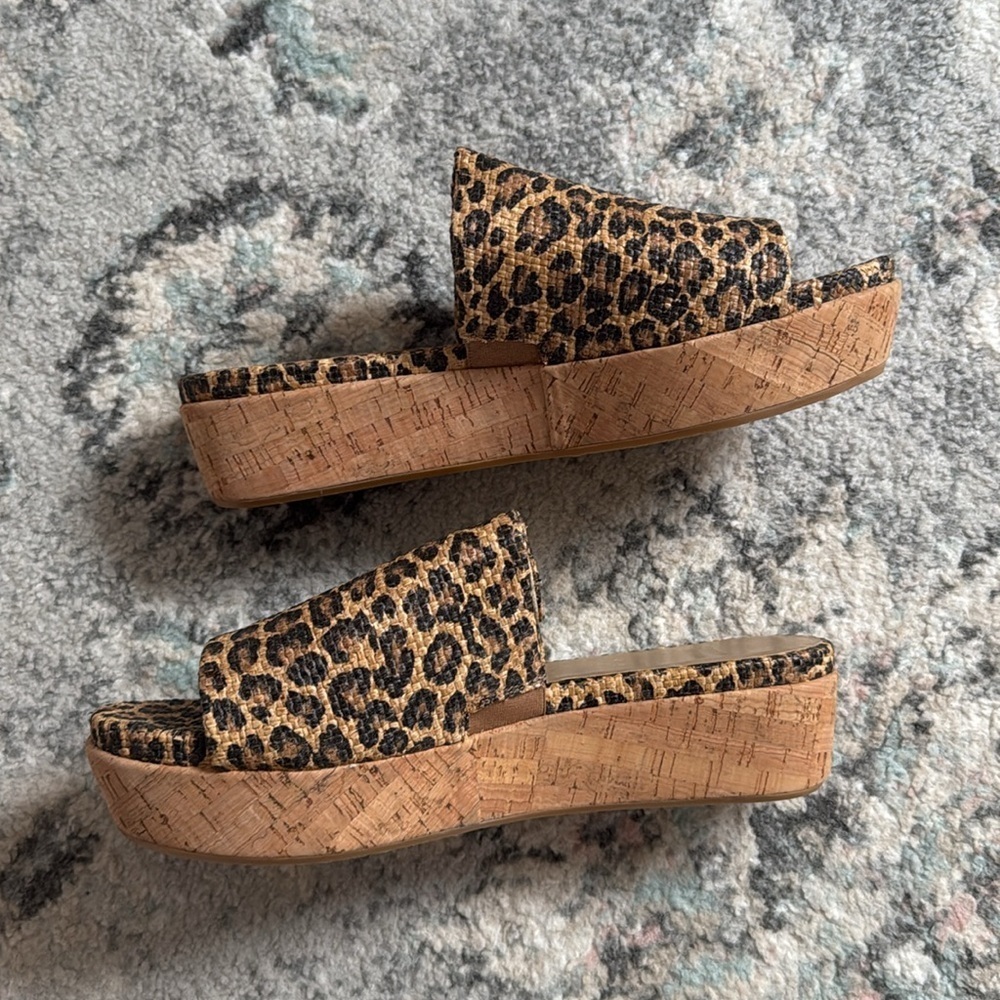Stuart Weitzman Sandals - Picture 8 of 11